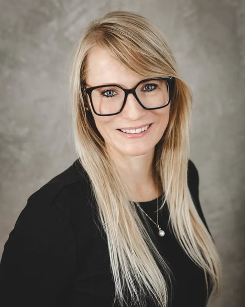 Kirsten Finke prüft Strom- und Gasverträge für Betriebe im Rhein-Neckar-Kreis
