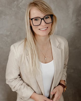 Kirsten Finke, Autorin dieses Beitrags